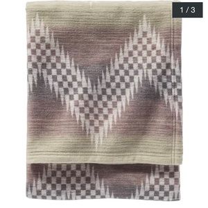 Pendleton Willow Basket Throw